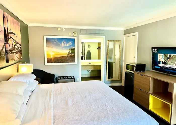 Days By Wyndham - Historic Downtown Pensacola