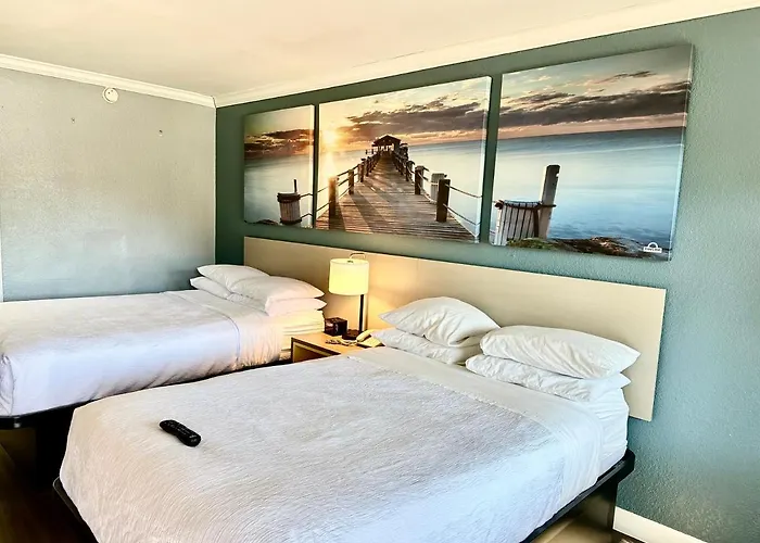 Days By Wyndham - Historic Downtown Pensacola