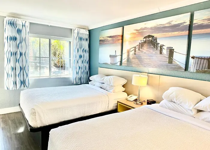 Hotel Days By Wyndham - Historic Downtown 2*