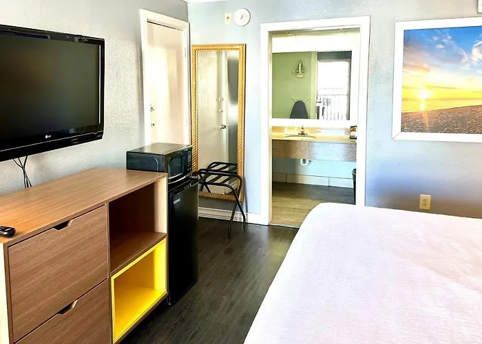 Days By Wyndham - Historic Downtown 2* Pensacola