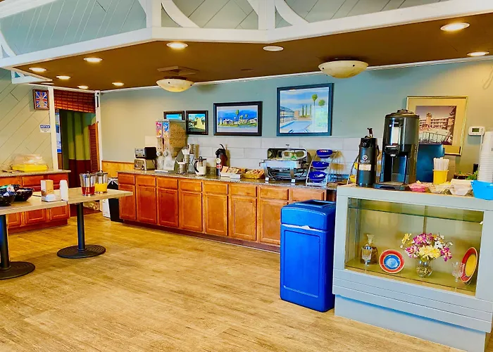 Hotel Days By Wyndham - Historic Downtown 2*