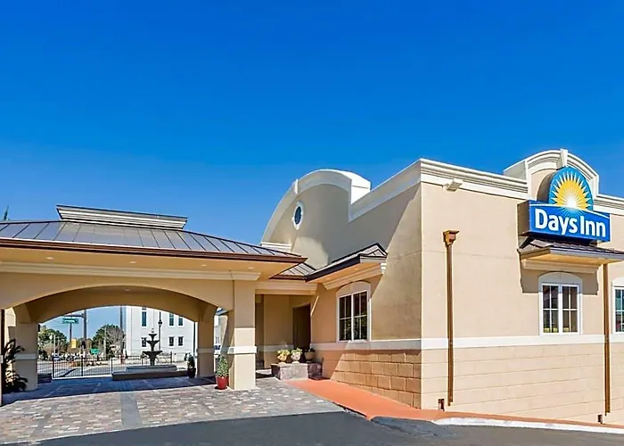 Days By Wyndham - Historic Downtown 2*