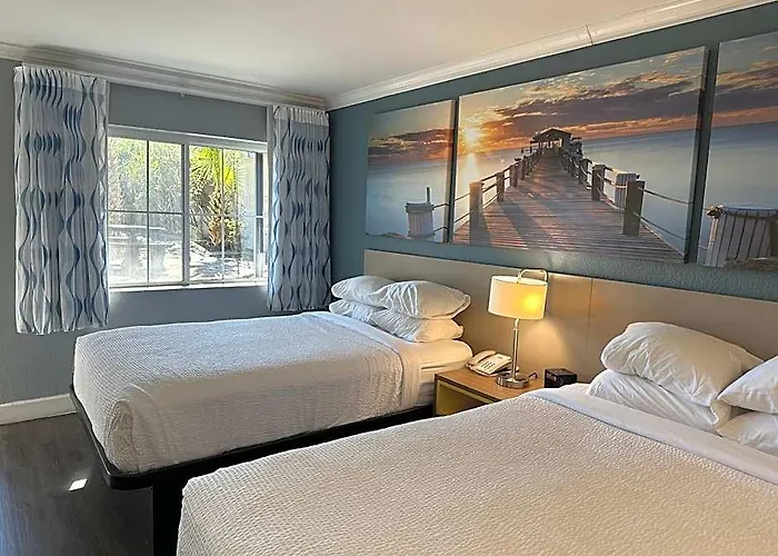 Days By Wyndham - Historic Downtown 2* Pensacola