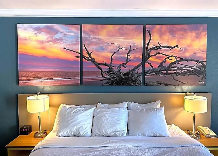 Days By Wyndham - Historic Downtown Hotel 2*