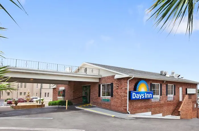 Days By Wyndham - Historic Downtown Hotel Pensacola