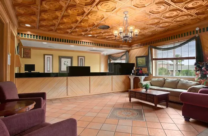 Hotel Days By Wyndham - Historic Downtown Pensacola